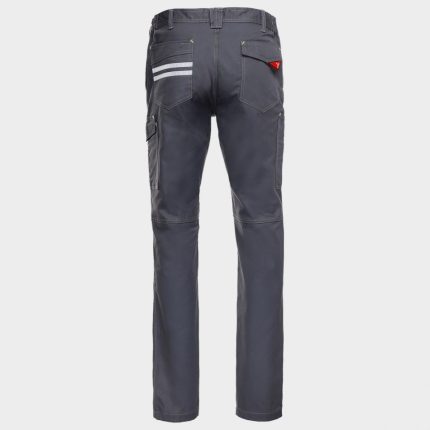 Панталон PAYPER WORKER STRETCH GREY • Унисекс панталон, подходящ за всички сезонни. • Закопчаване с цип и пластмасово копче. • Два класически предни джоба, един страничен с капак и един за химикал и макетен нож. • Два задни джоба, един отворен и един с капак и велкро. • Тройни шевове на седалището и от вътрешната страна на крачолите. • Контрастни понтери и шевове, светлоотразителни ленти на задния джоб. • МАТЕРИАЛ: 98 % памук, 2% еластан, 260 гр./м²